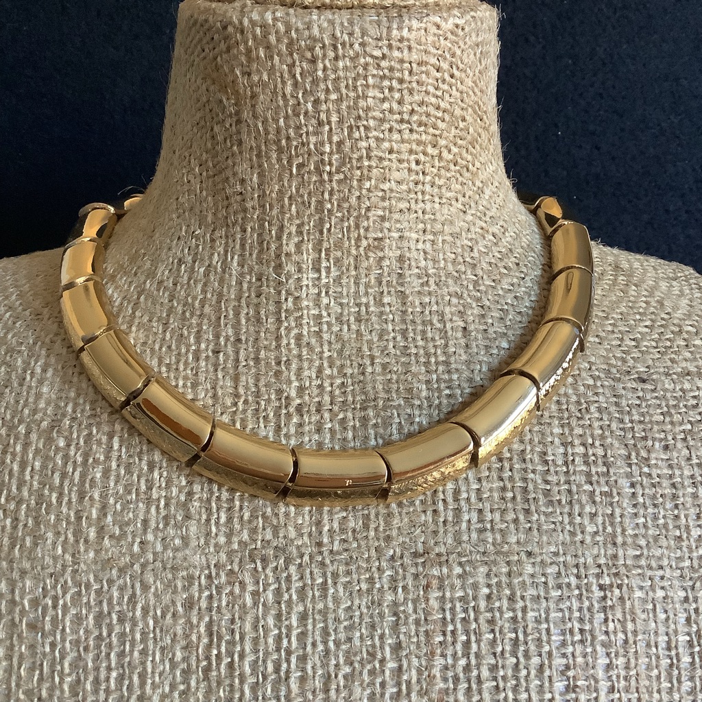 Vintage Monet Gold Tone Choker Necklace 59$